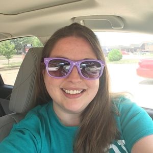 Meet your Posher, Stephanie